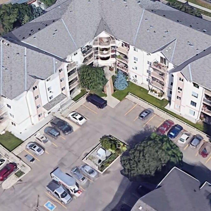 Chris Cozy Condo Commonwealth #107 Edmonton Thumbnail