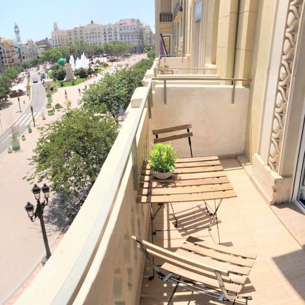 PLAZA VIEW