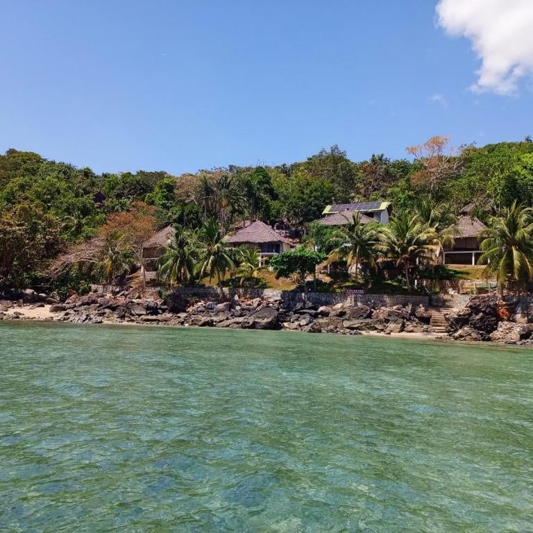 Tiki Komba Thumbnail