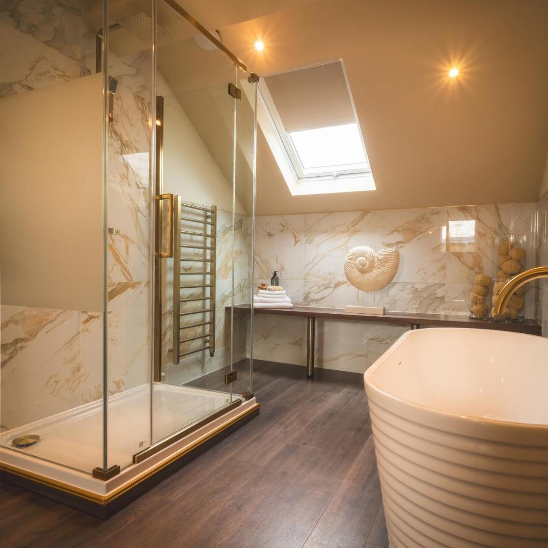 Howfield Hotel Thumbnail