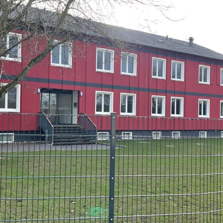 Yebs Hotel