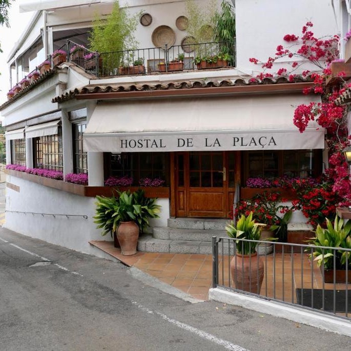 Hostal de la Plaça - Hotel Boutique