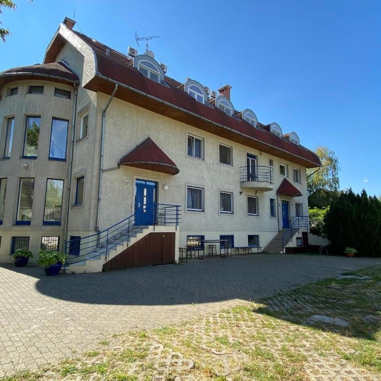 Hermina apartmanház Thumbnail