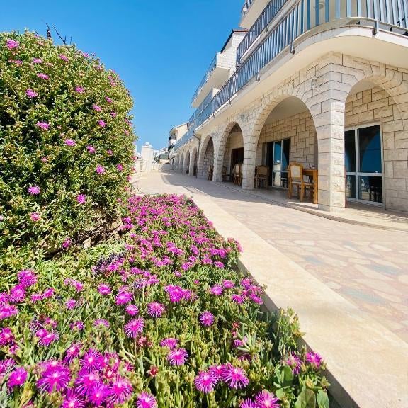 Hotel Buenavista Beach House Trogir Thumbnail