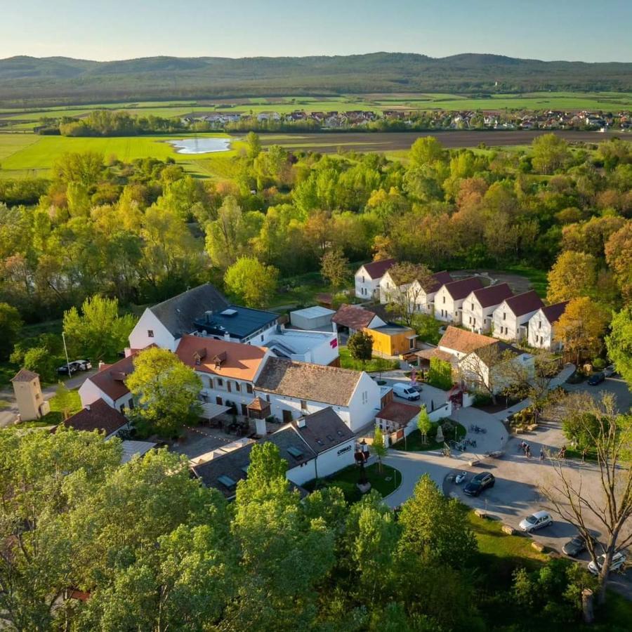 CSELLO MÜHLE OSLIP, Eventlocation, Gastronomie & Nächtigung