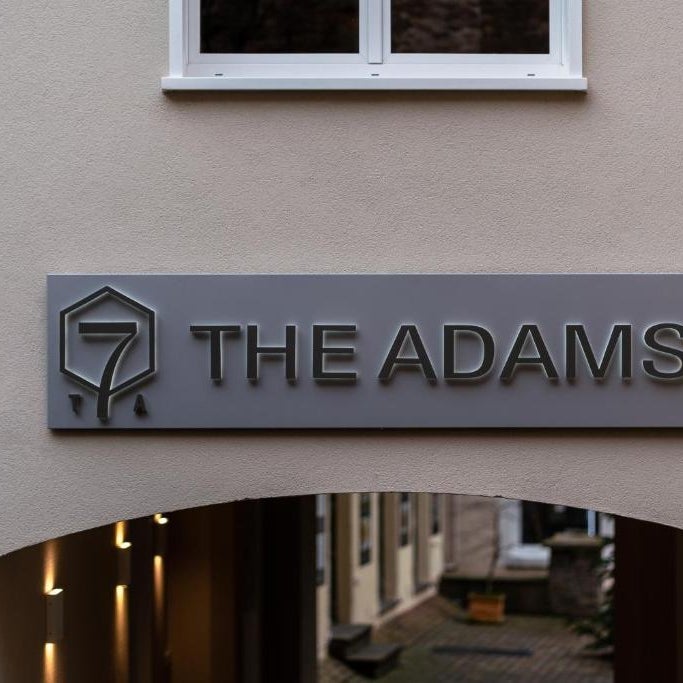 THE ADAMS - Self Check In Hotel