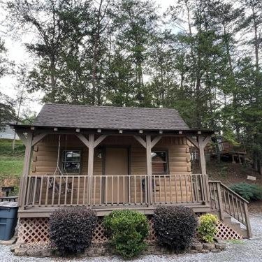 Homey Cabin with Mountain Views Thumbnail