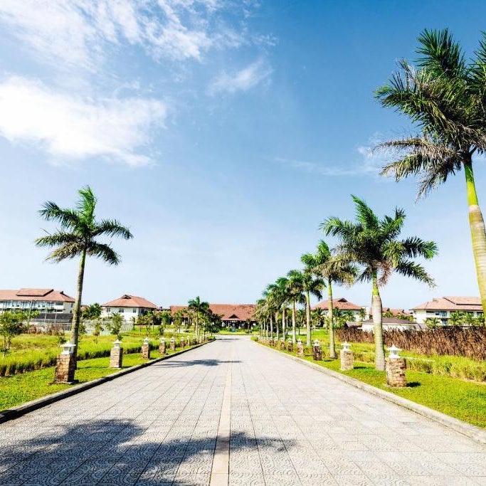 ROBINSON Nam Hoi An Thumbnail