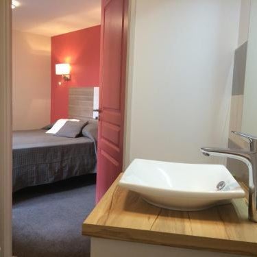 LOGIS Hotel Restaurant Auberge Du Cheval Blanc