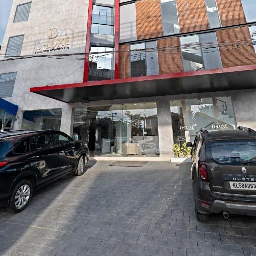 D-Luxe Hotel