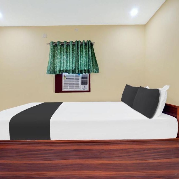 Hotel O MAREENA INN