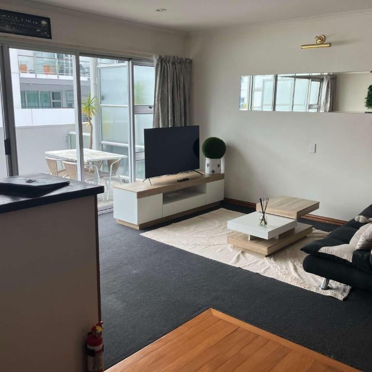 Easy stay One Bedrm Apartment on Princes Wharf Thumbnail