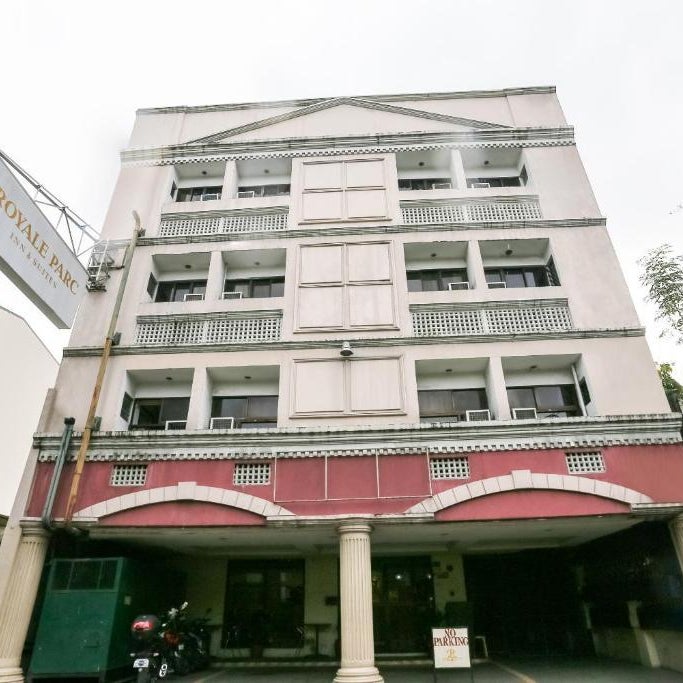 Royale Parc Inn & Suites Annapolis Cubao Thumbnail