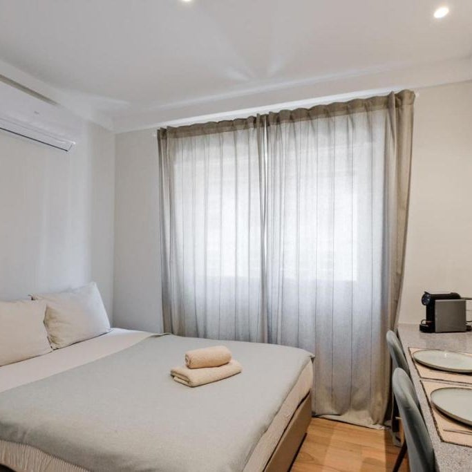 Lovely studio fully equipped near subway N3 Thumbnail