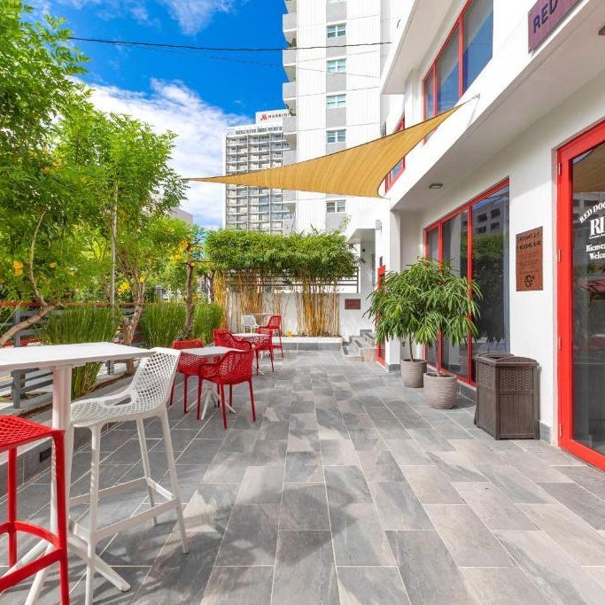 Red Door Inn Thumbnail