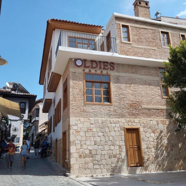 Oldies Hotel