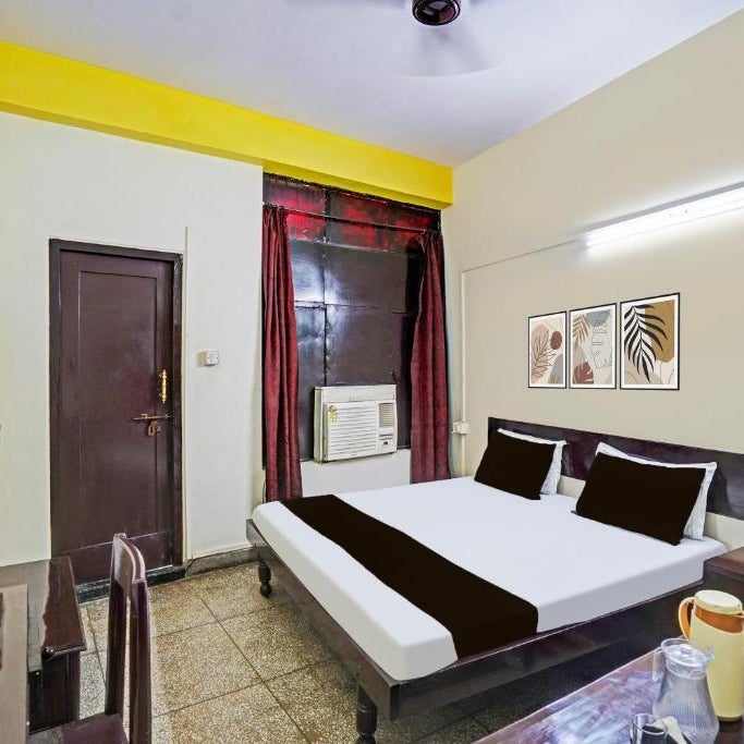 Hotel O Raj Mahal
