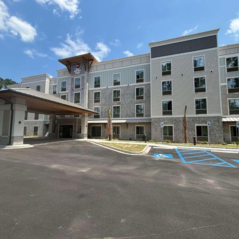 Best Western Plus Bluffton/Hilton Head Hotel Thumbnail