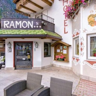 Hotel Ramon