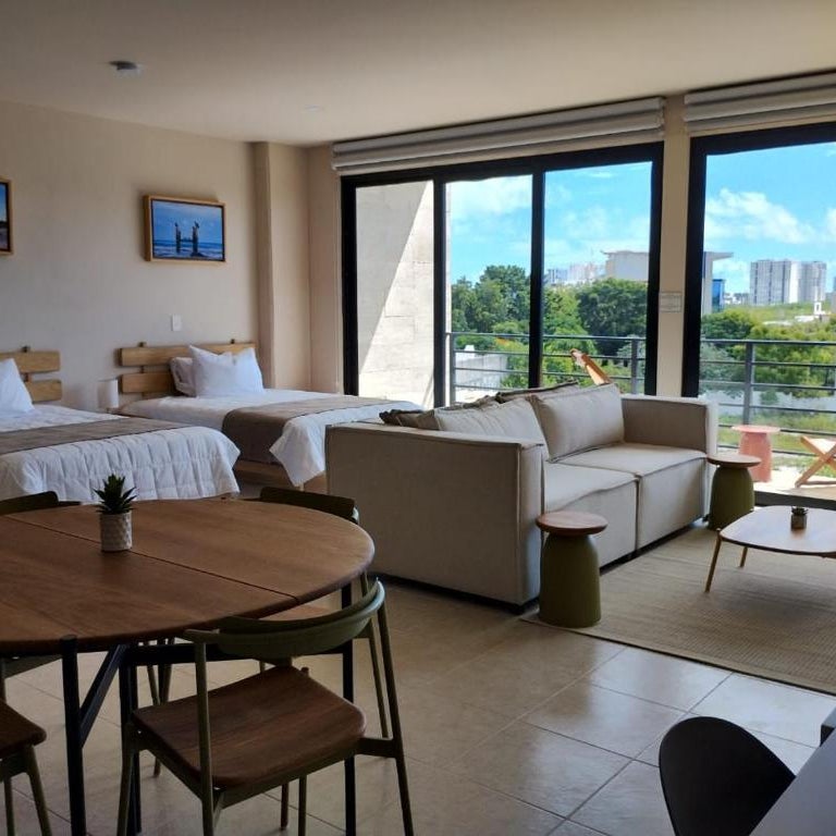 Everglades Suites