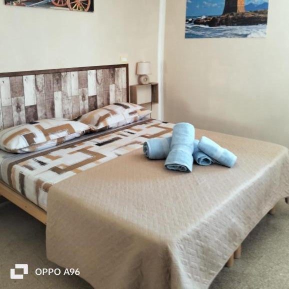 LA TERRAZZA SUL MARE appartamento con terrazza vicino aereoporto&mare SICILIAN VINTAGE STYLE BEACH HOUSE
