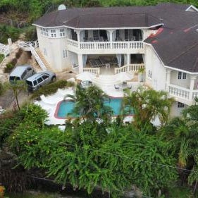 Sea Symphony Villa Thumbnail