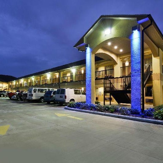 Americas Best Value Inn & Suites Lake Charles at I-210 Exit 11 Thumbnail