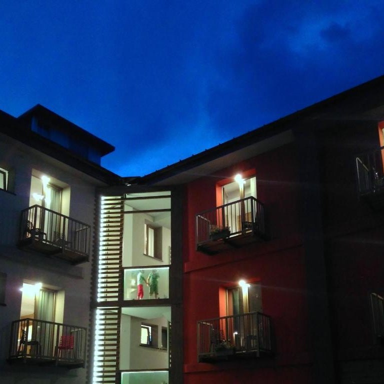 Hotel Bed & Rooms , Corte Rossa -1 Min Walk To Bernina Express