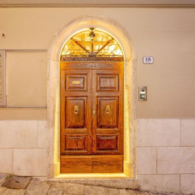 Palazzo Falcinelli Luxury Room in Montepulciano Center with Air Conditioning and Elevator