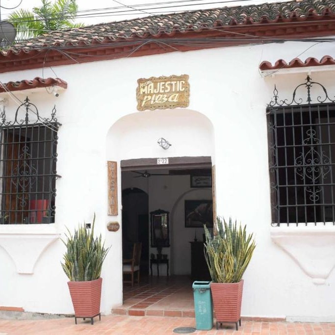 Hotel Majestic plaza