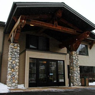 Beachfront Hotel Houghton Lake Thumbnail
