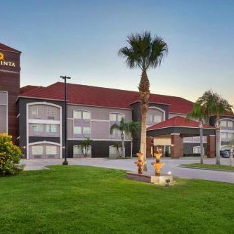 La Quinta Inn & Suites by Wyndham Brownsville North Thumbnail