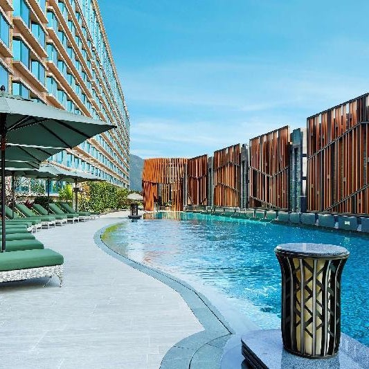 Royal Plaza Hotel Thumbnail