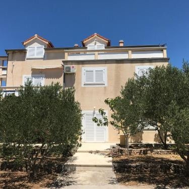 Apartmani Leona Rogoznica