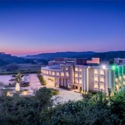 Golden Tulip Panchkula 