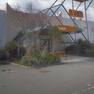 UNISOTEL ex hotelF1 Saint Brieuc
