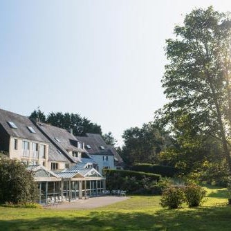 Logis Latitude Ouest Hôtel Restaurant & Spa