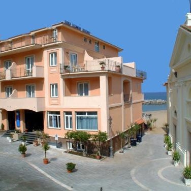 New Hotel Sonia