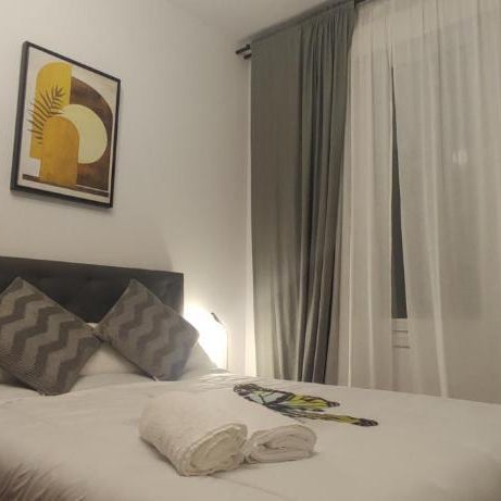 HABITACION PLAZA ZABALBURU Thumbnail