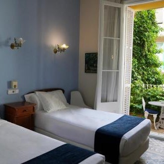 Hotel Medium Renaixença Thumbnail
