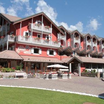 Hotel La Bussola Thumbnail