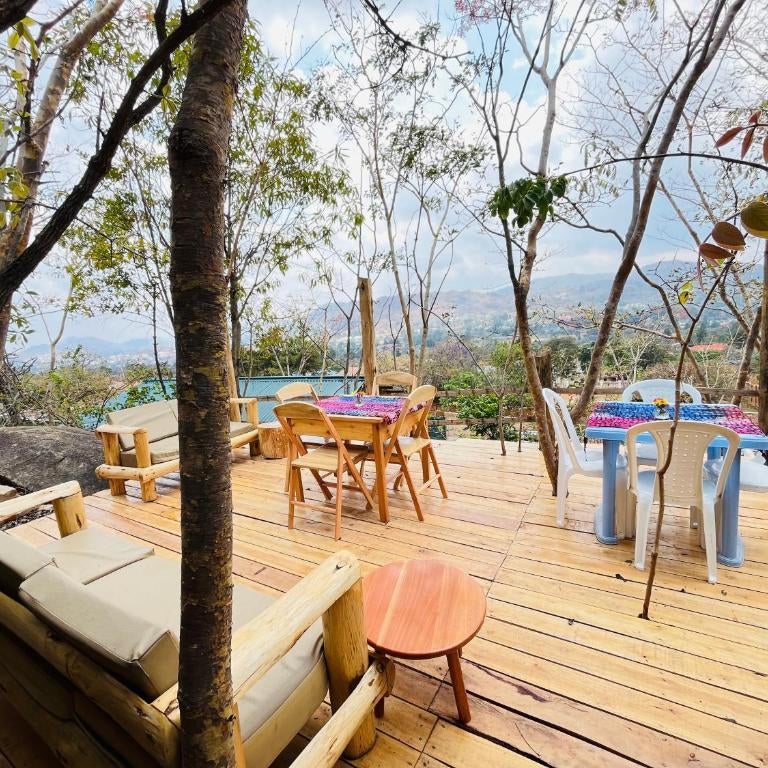 Aika Sunrise - Your Home in the Hills
