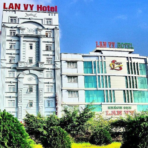Linh Phuong 8 Hotel - 24 Hours Stay Thumbnail