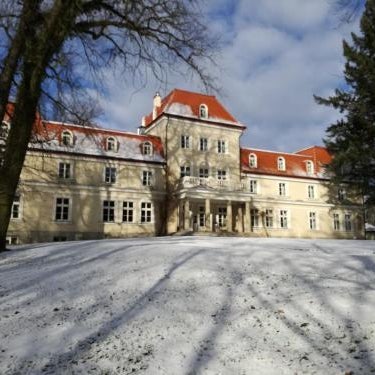 Dwór Sieraków