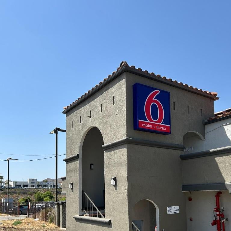 Studio 6 Lake Elsinore, CA Thumbnail