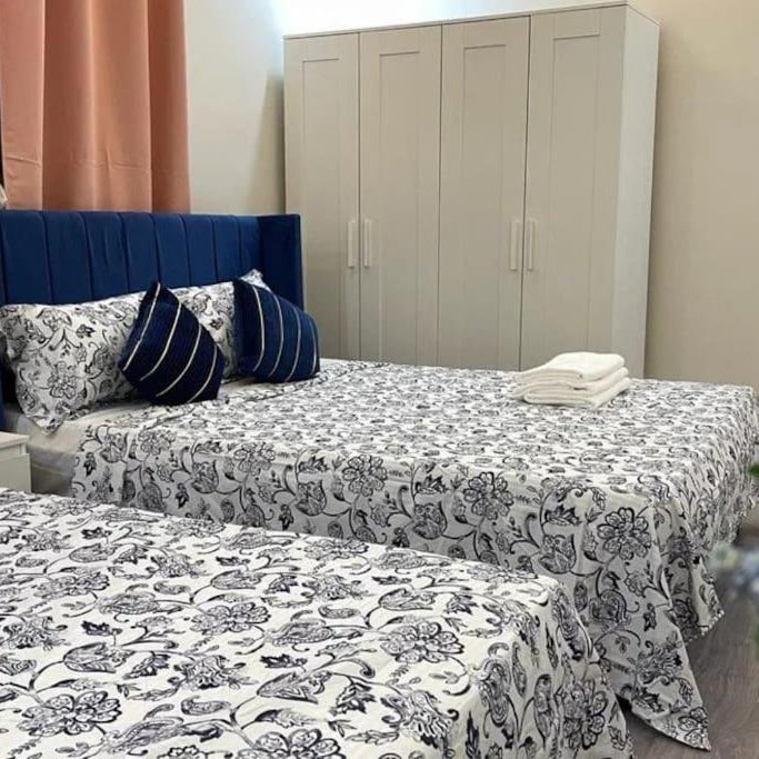 23 Blue Navi 1 bedroom with kitchen Thumbnail