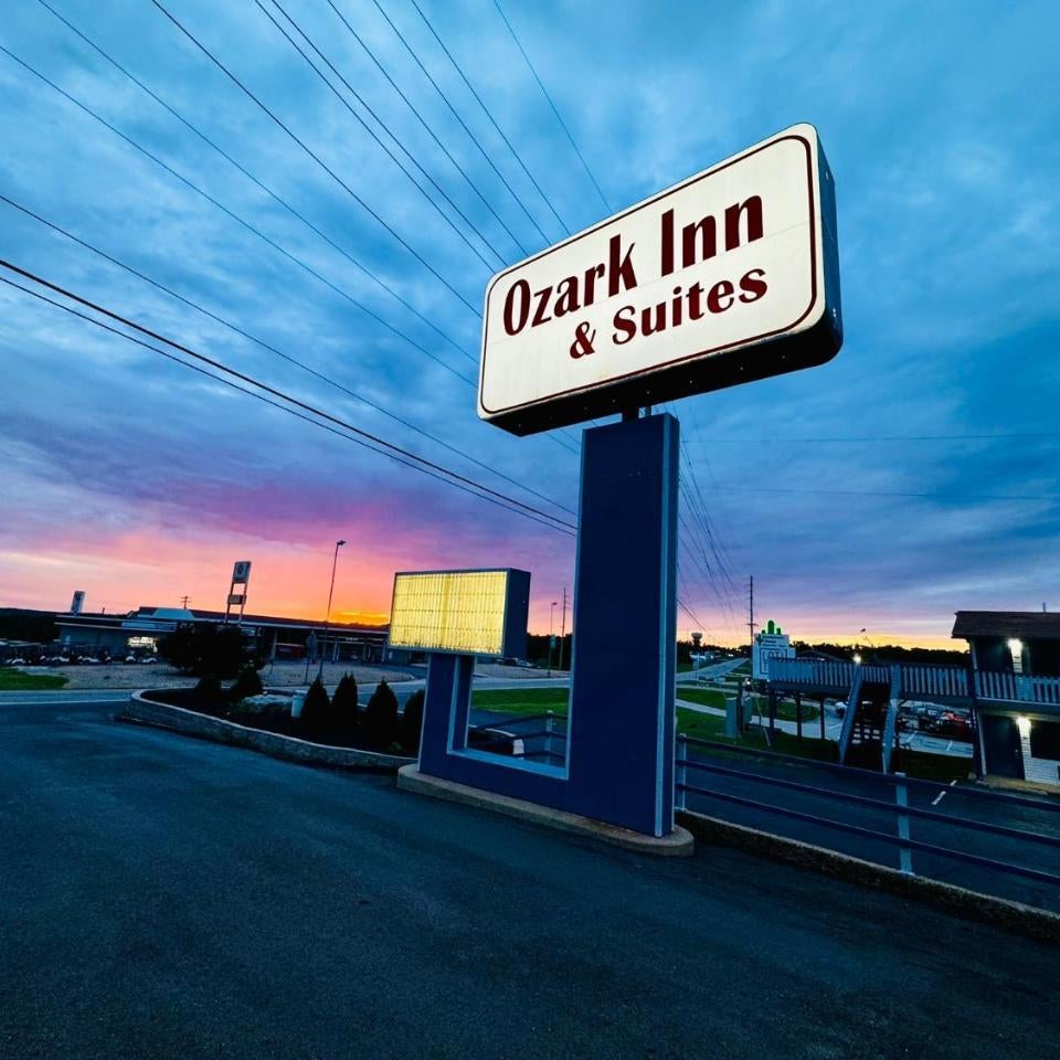 Ozark Inn and Suites Thumbnail