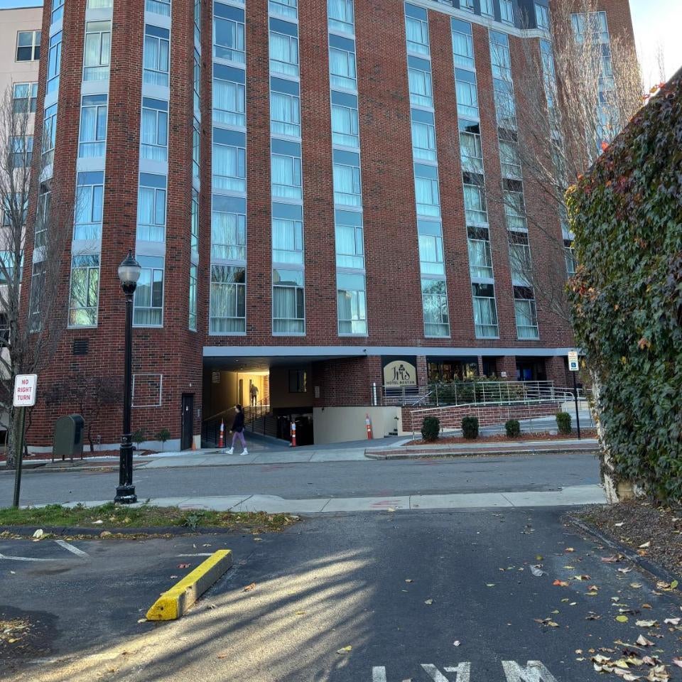 Iris Hotel Boston