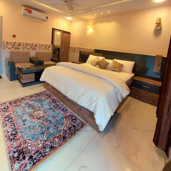 Hotel Park Way & Restaurant Thumbnail