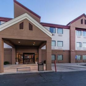 Red Roof Inn St Louis - Troy, IL Thumbnail